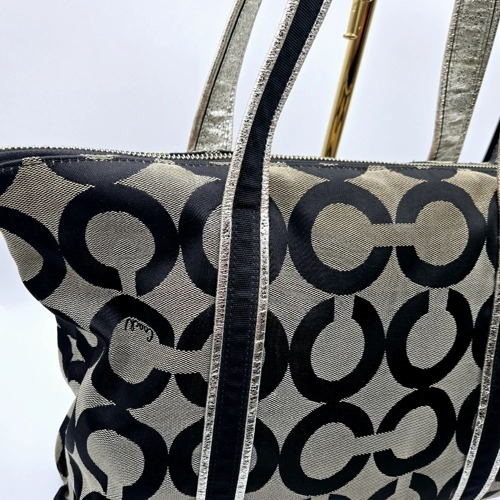Coach poppy tote
