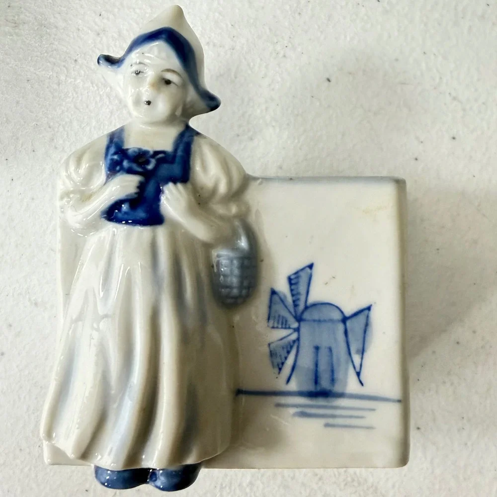 N/A vintage ceramic