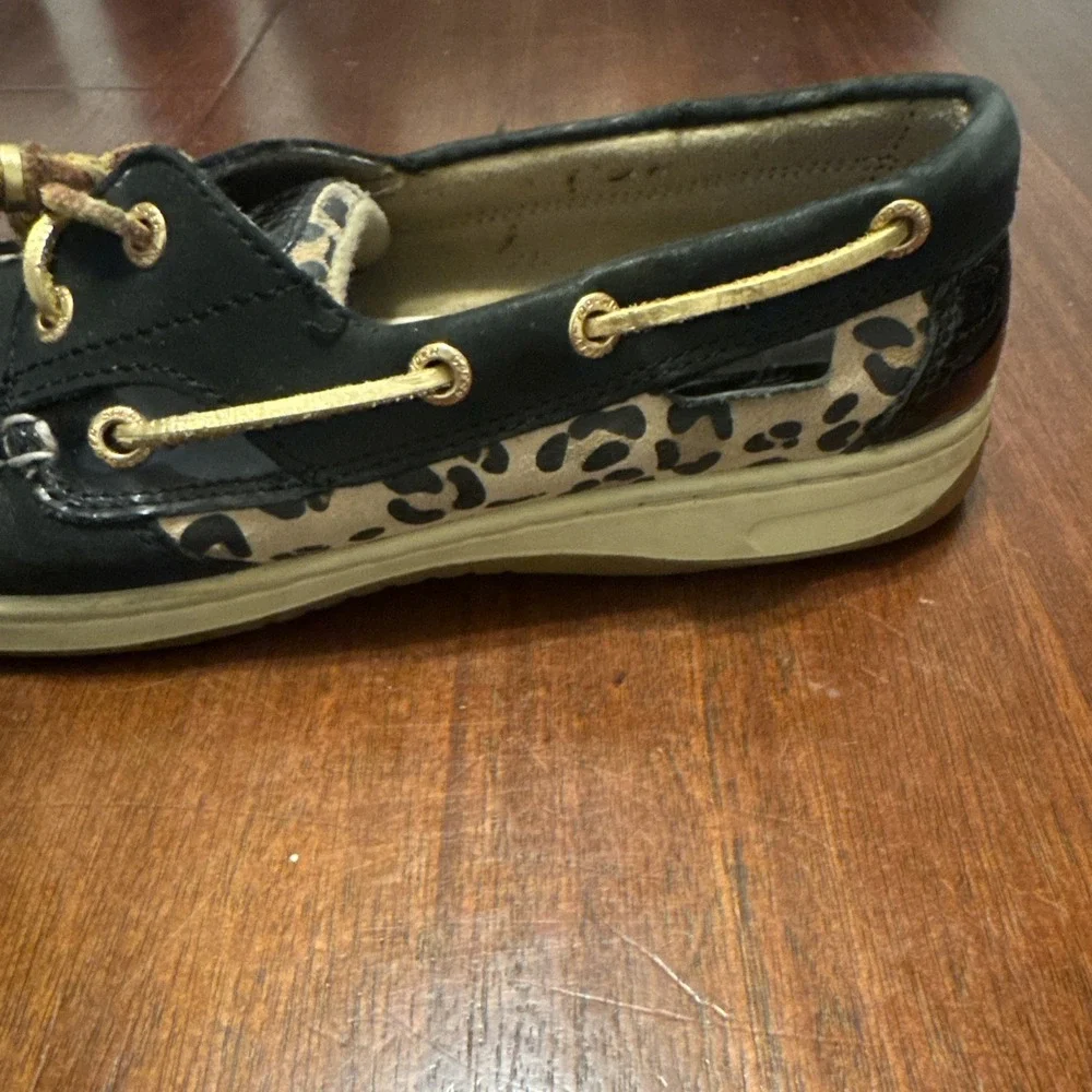 N/A sperry top