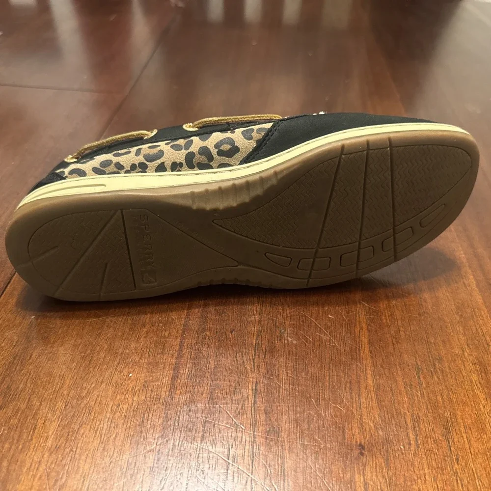 N/A sperry top