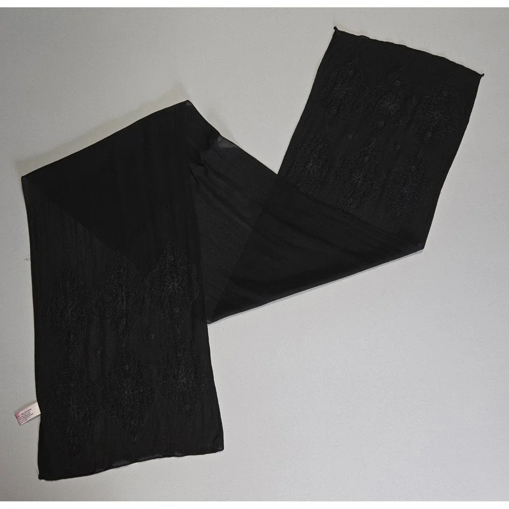 Echo marks scarf black