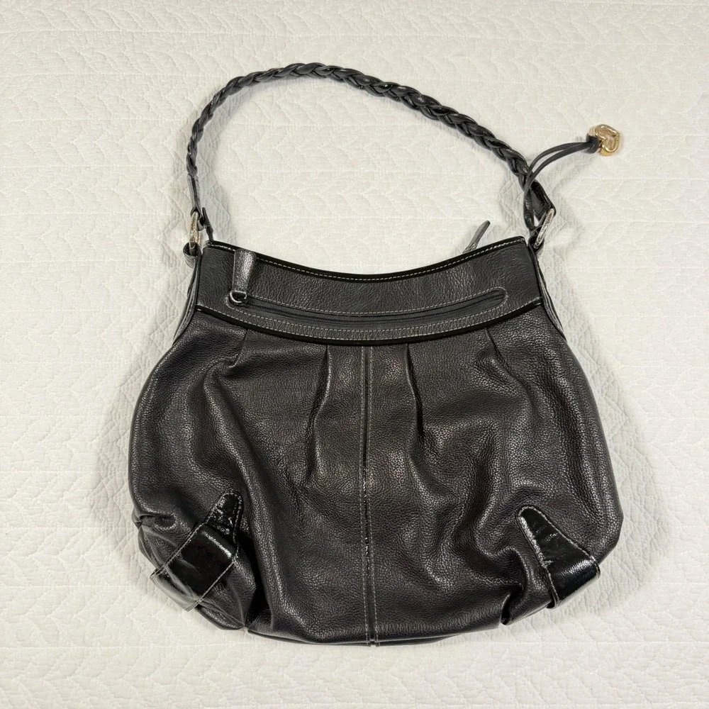 Brighton pebbled leather