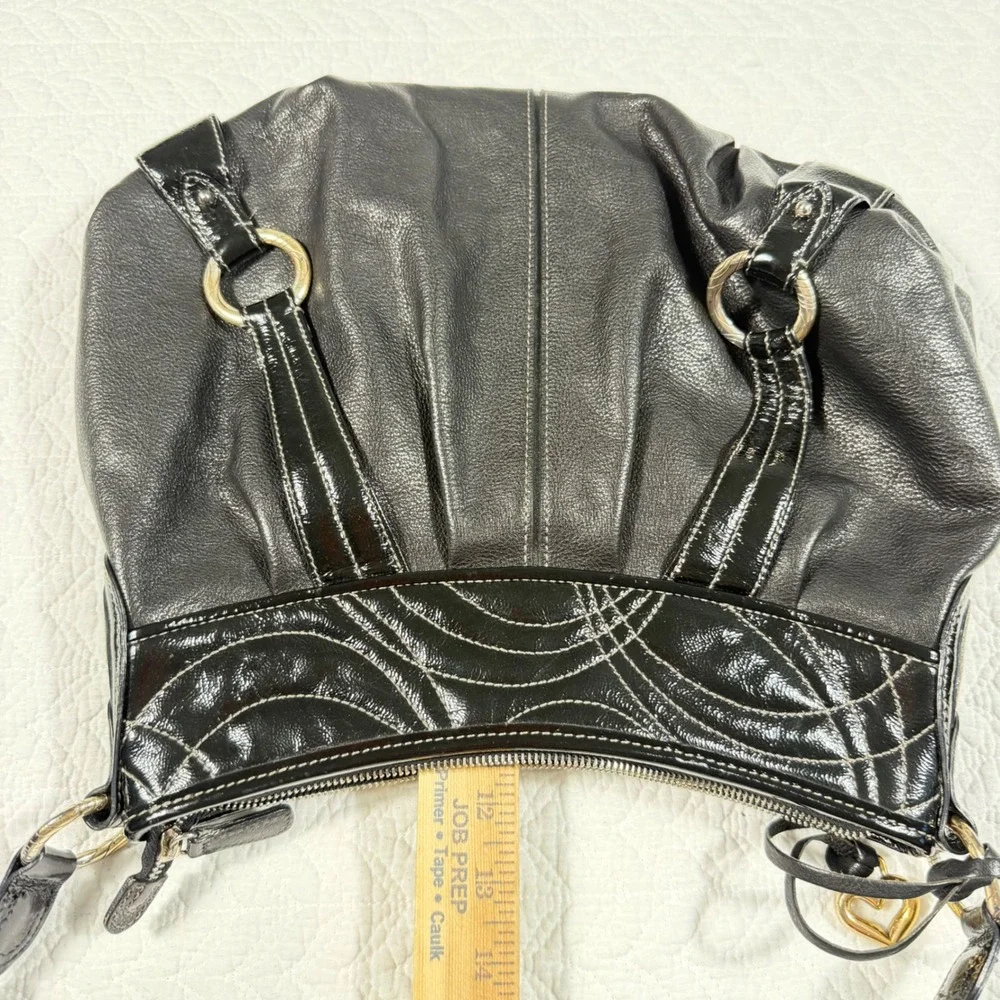 Brighton pebbled leather