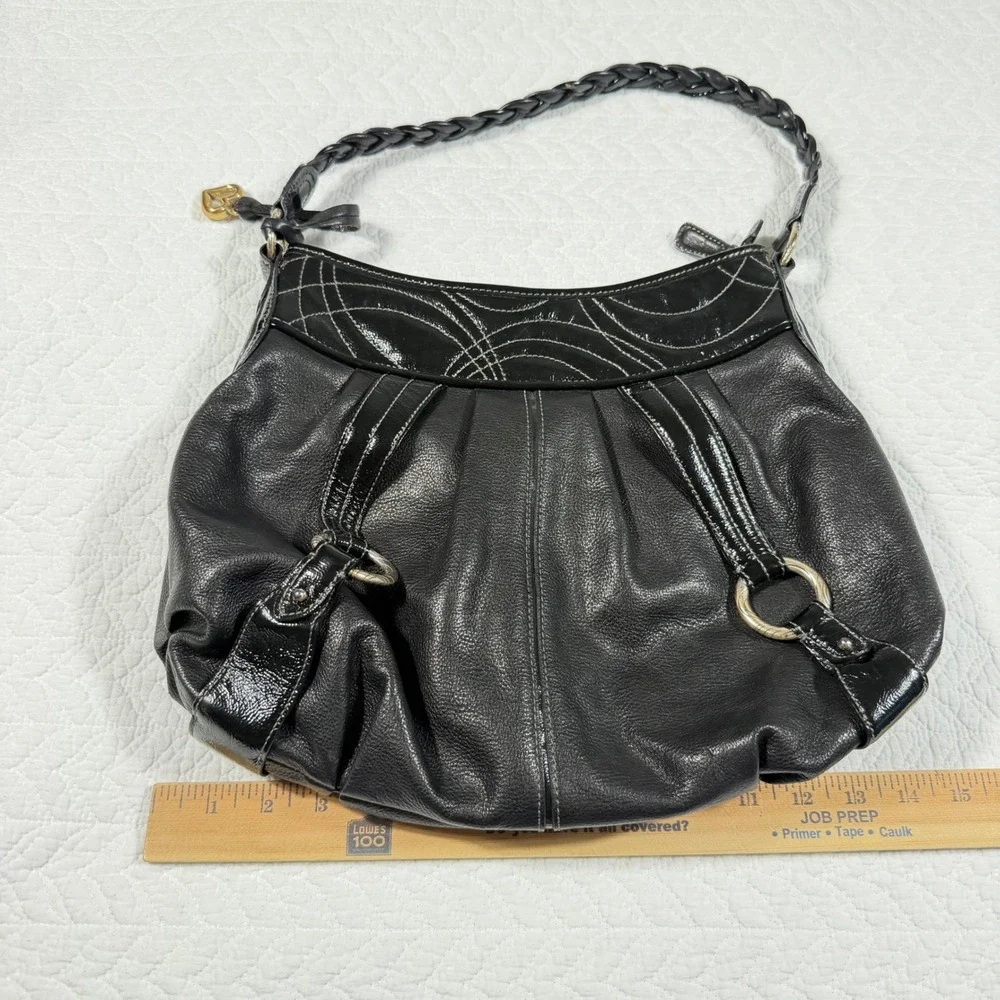 Brighton pebbled leather