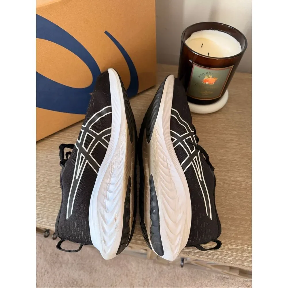 Asics love pull gently