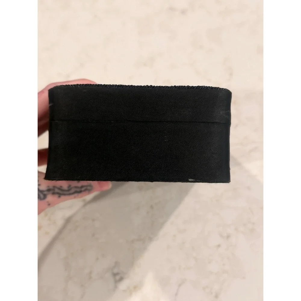 N/A vintage jewelry