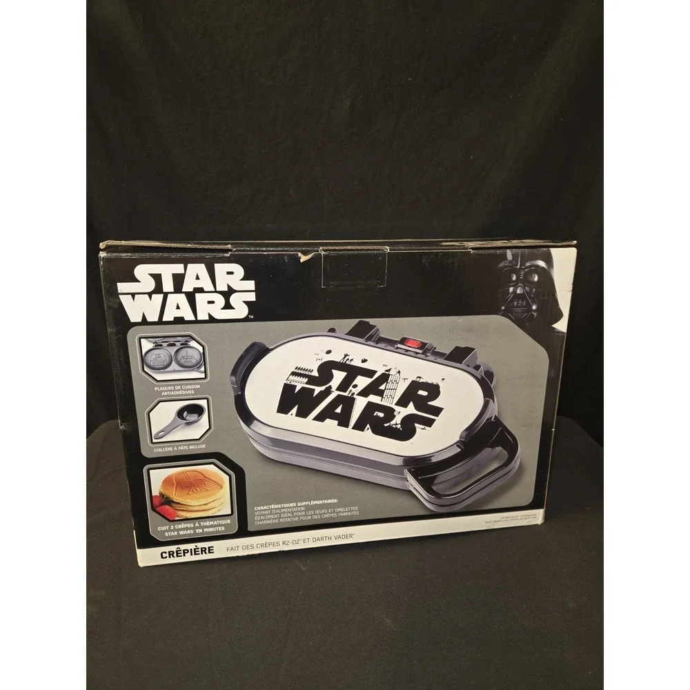 Disney Star Wars R2-D2 & Darth Vader Electronic Kitchen Pancake Waffle Maker NEW