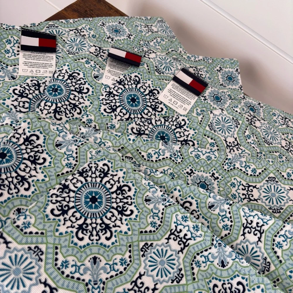 Tommy Hilfiger Paisley Blue & White Placemats Set of Four NEW