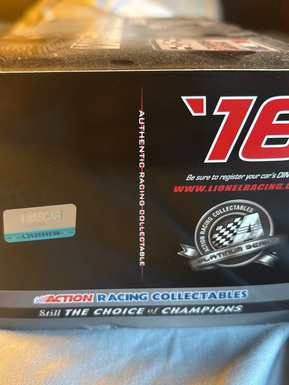 Team peneske collectible die