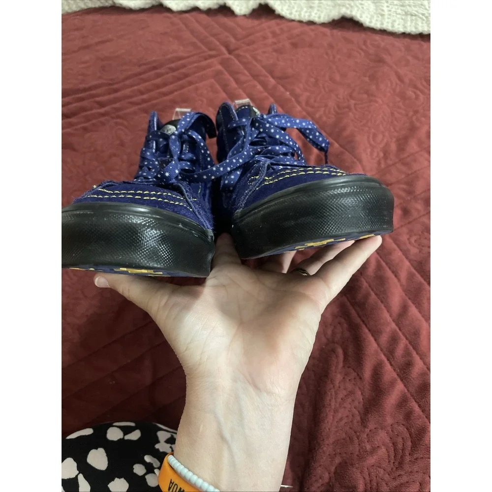 Vans women size