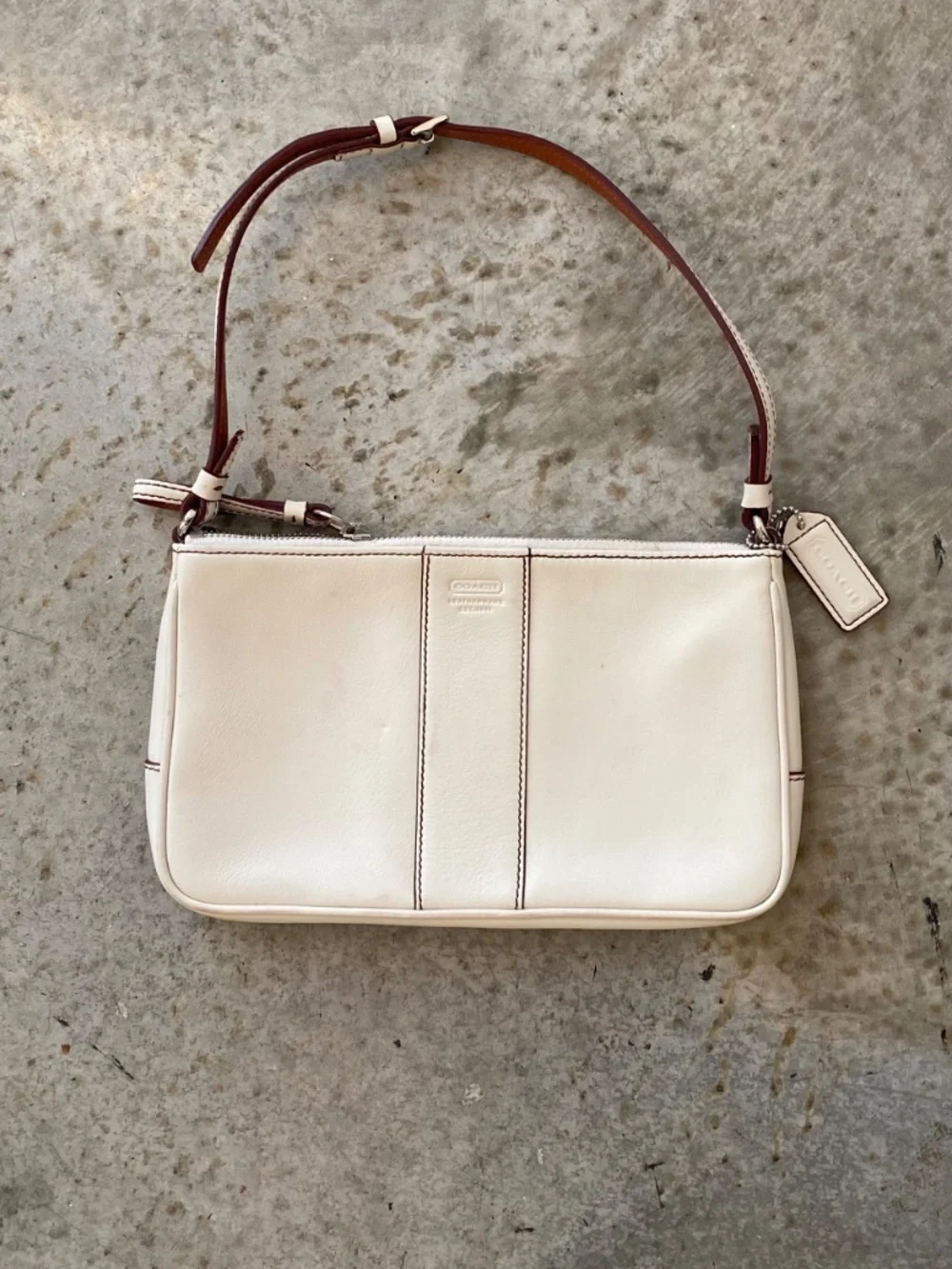Coach 7575 genuine shoulder
