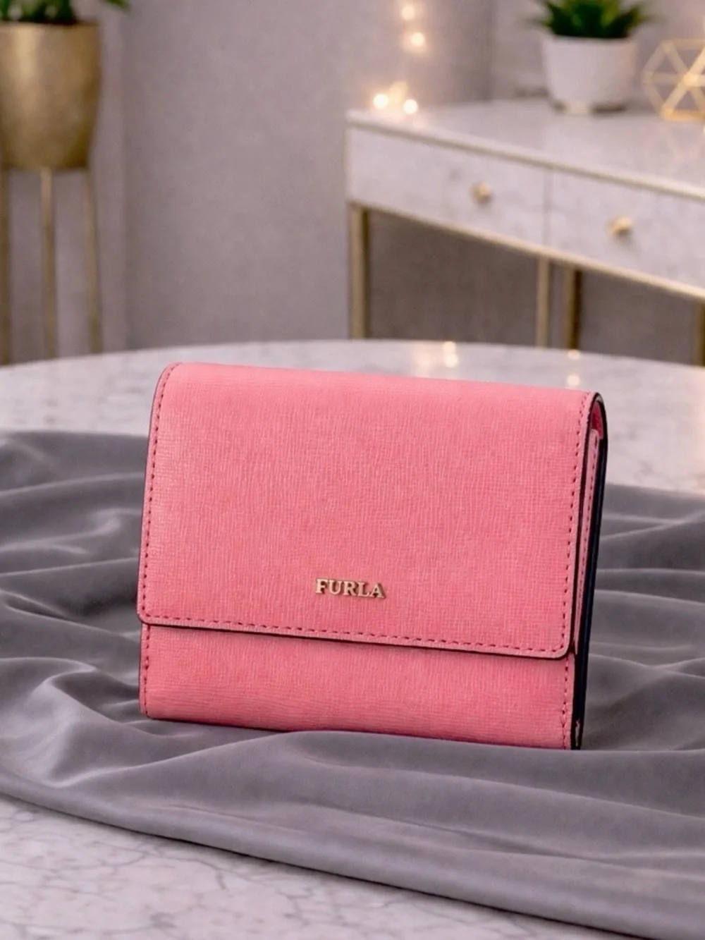 Furla stunning styled