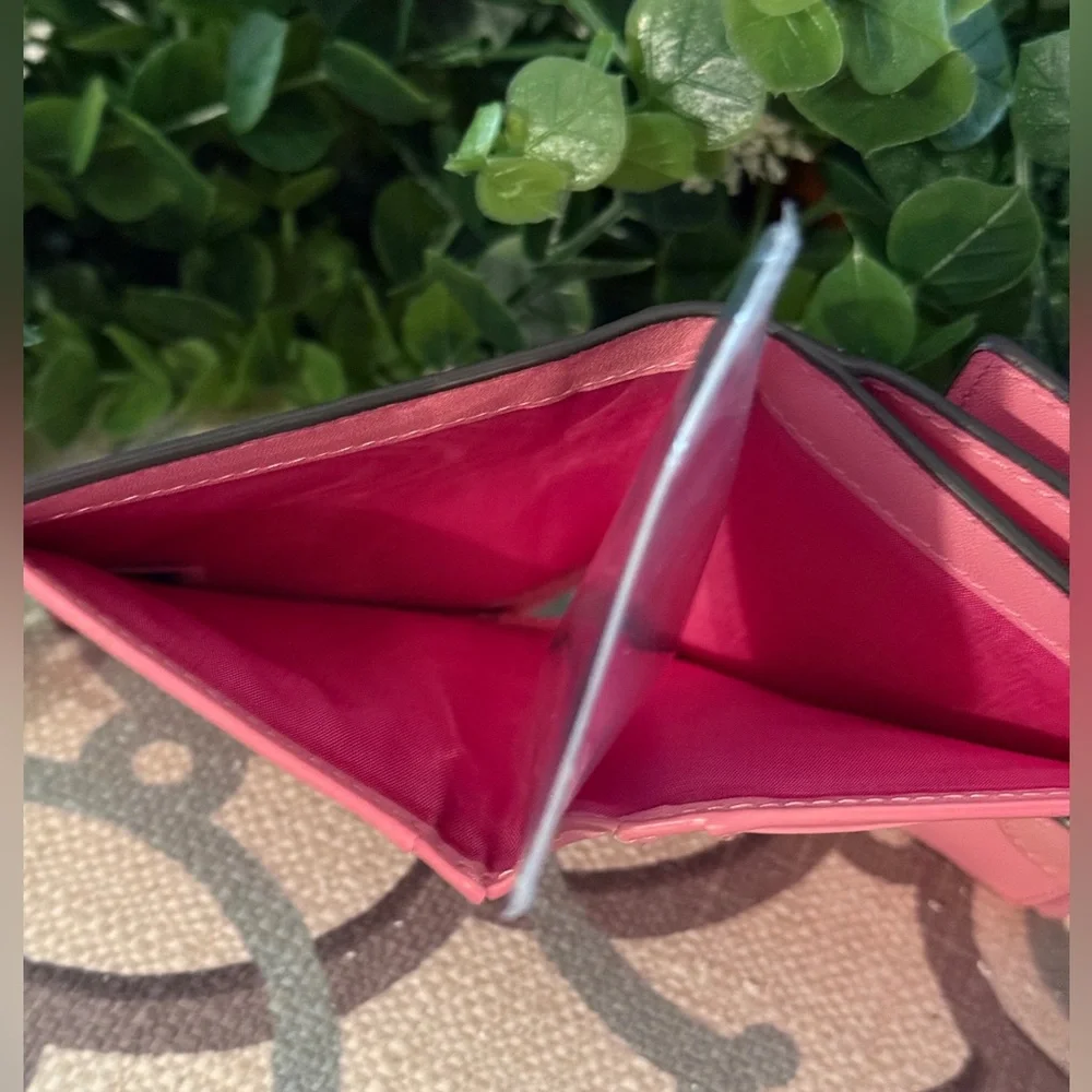 Furla details authentic