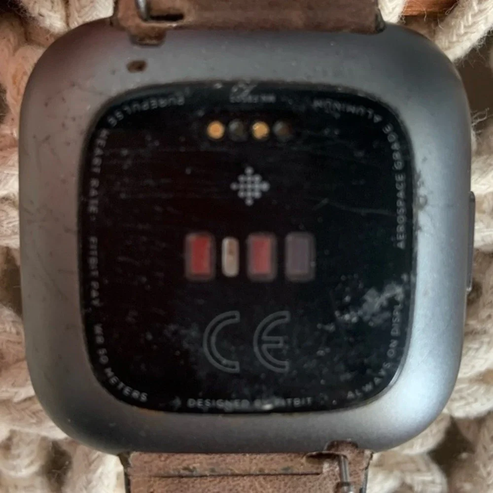 fitbit versa smartwatch