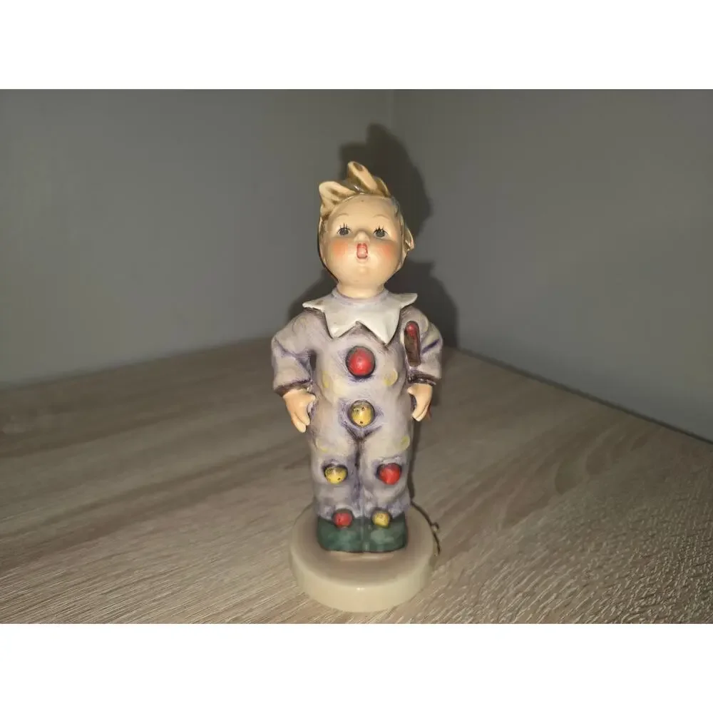 Vintage Hummel Figurine 