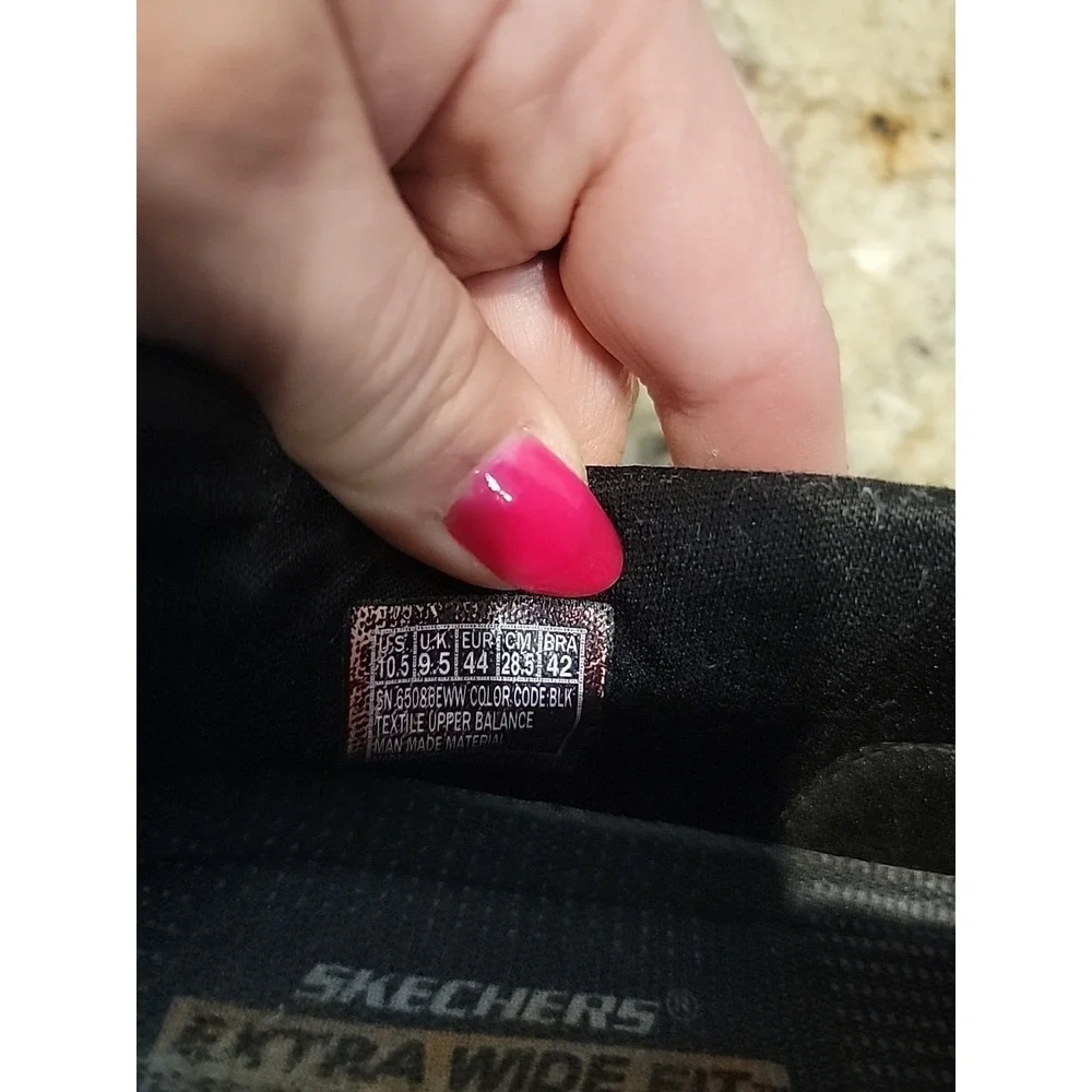 Skechers men expected