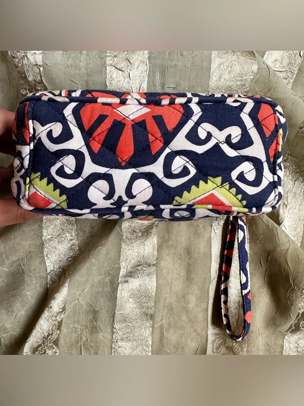 Vera Bradley compact quilted