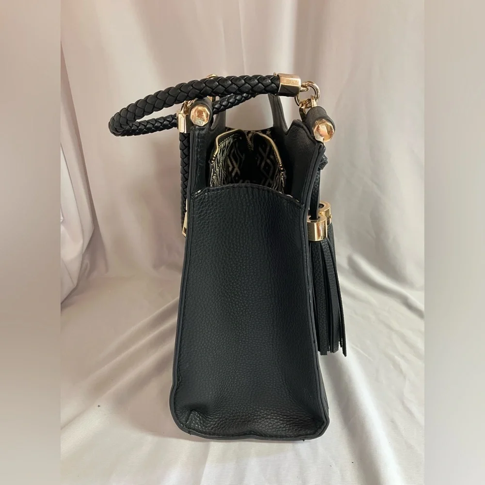 Miztique chic black