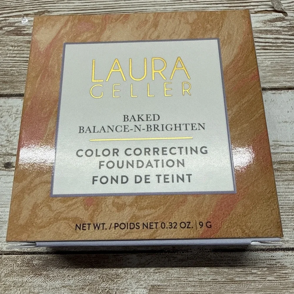 Laura‎ Geller Baked Balance-n-Brighten Color Correcting Foundation SAND- NEW