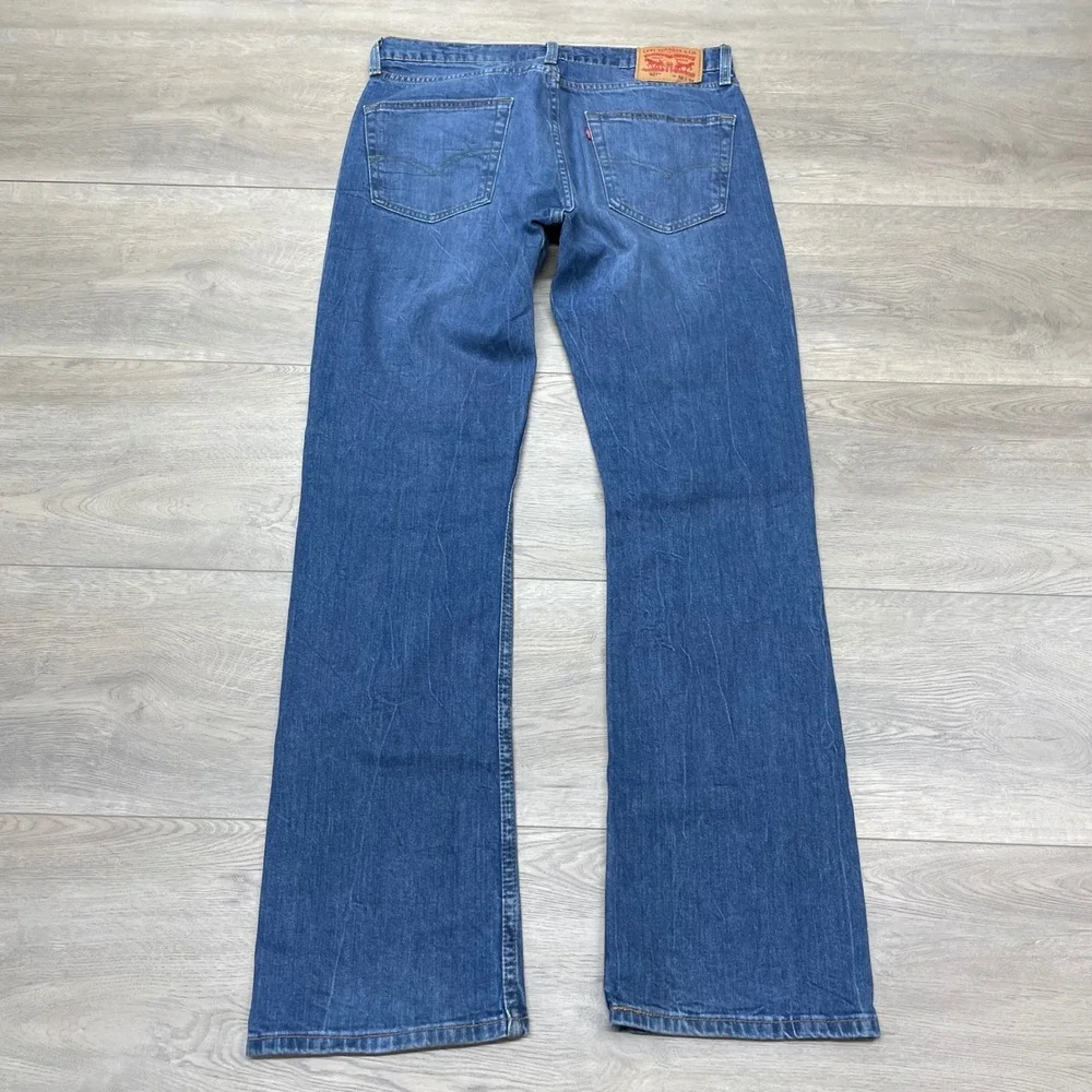 Levis this piece