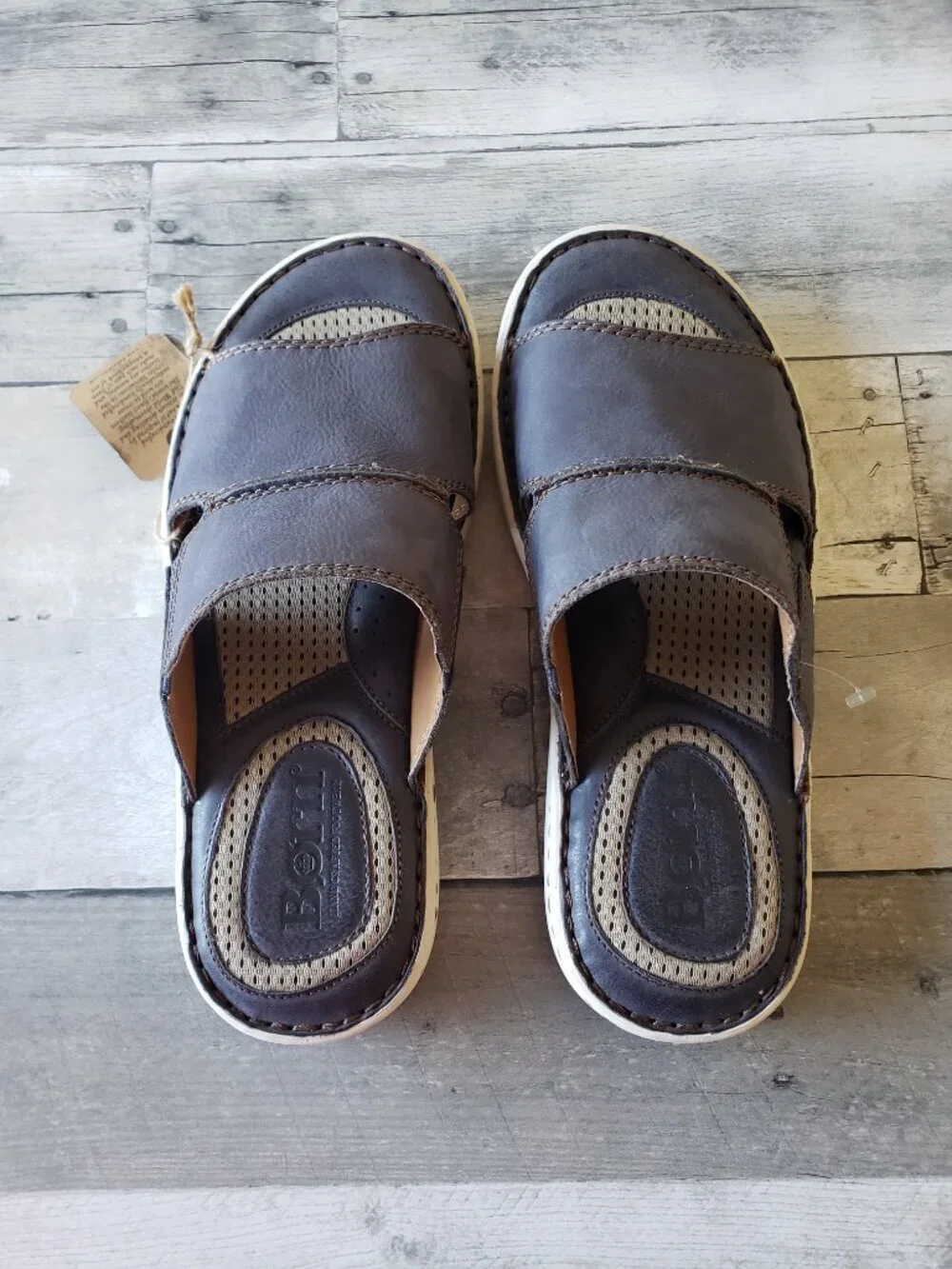 Born hand sandal