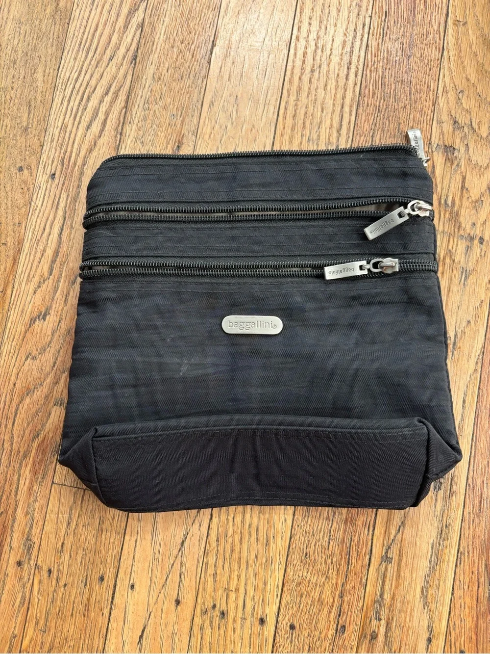 Baggallini Black Compact Crossbody Organizer