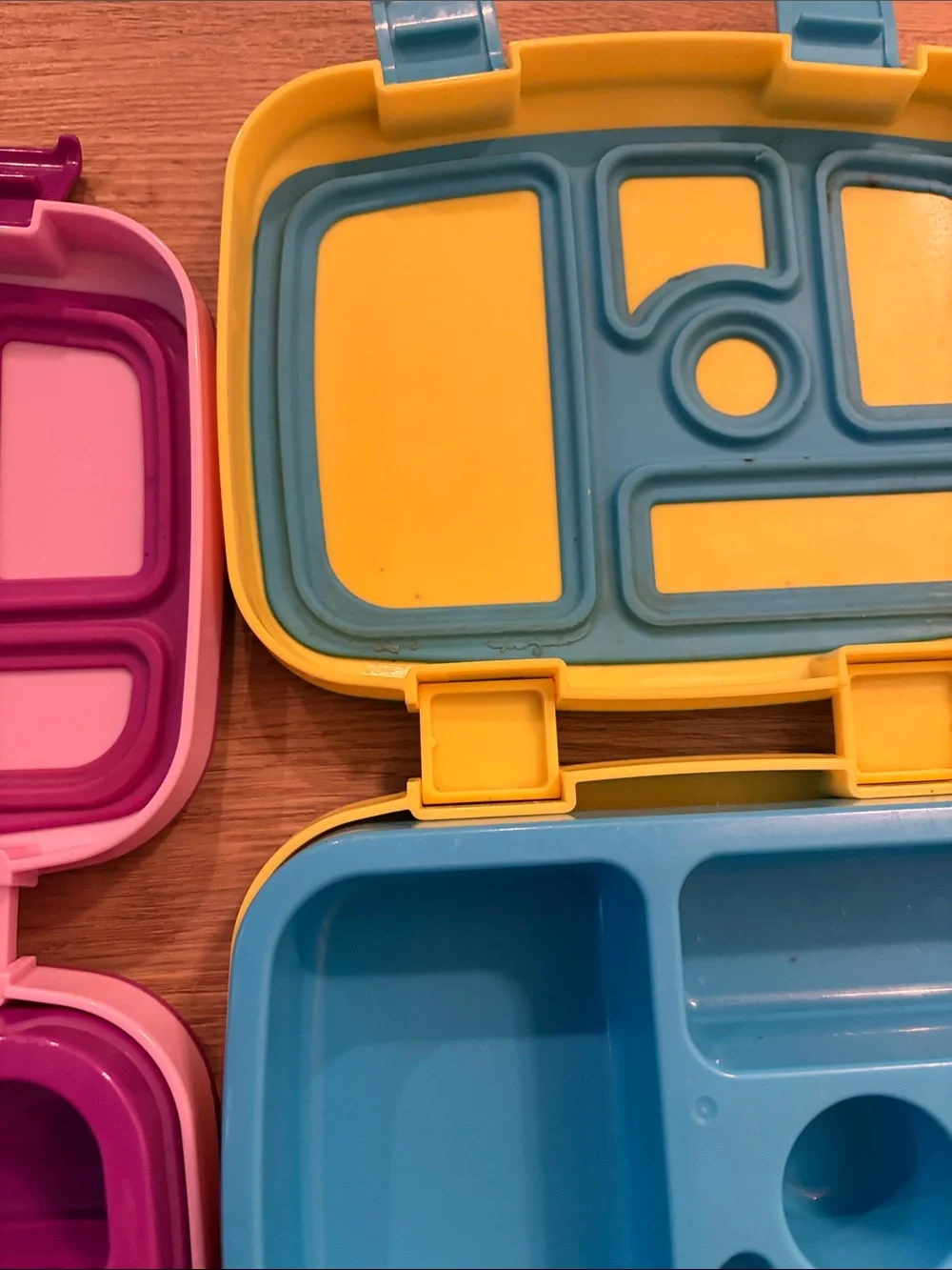 Bentgo snack container