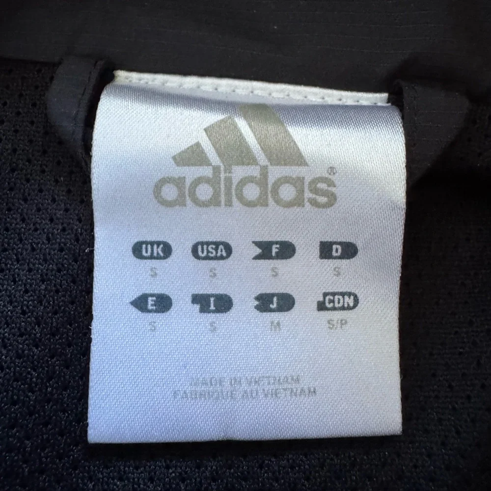 adidas windbreaker jacket
