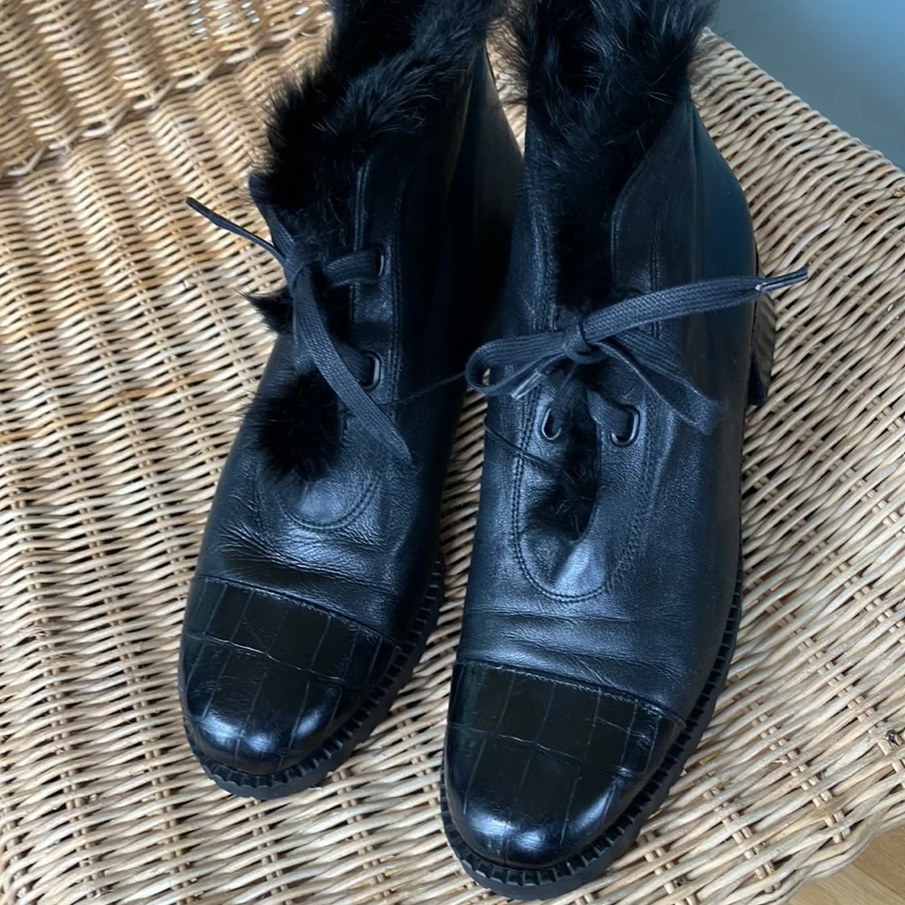 Stuart Weitzman buttery soft