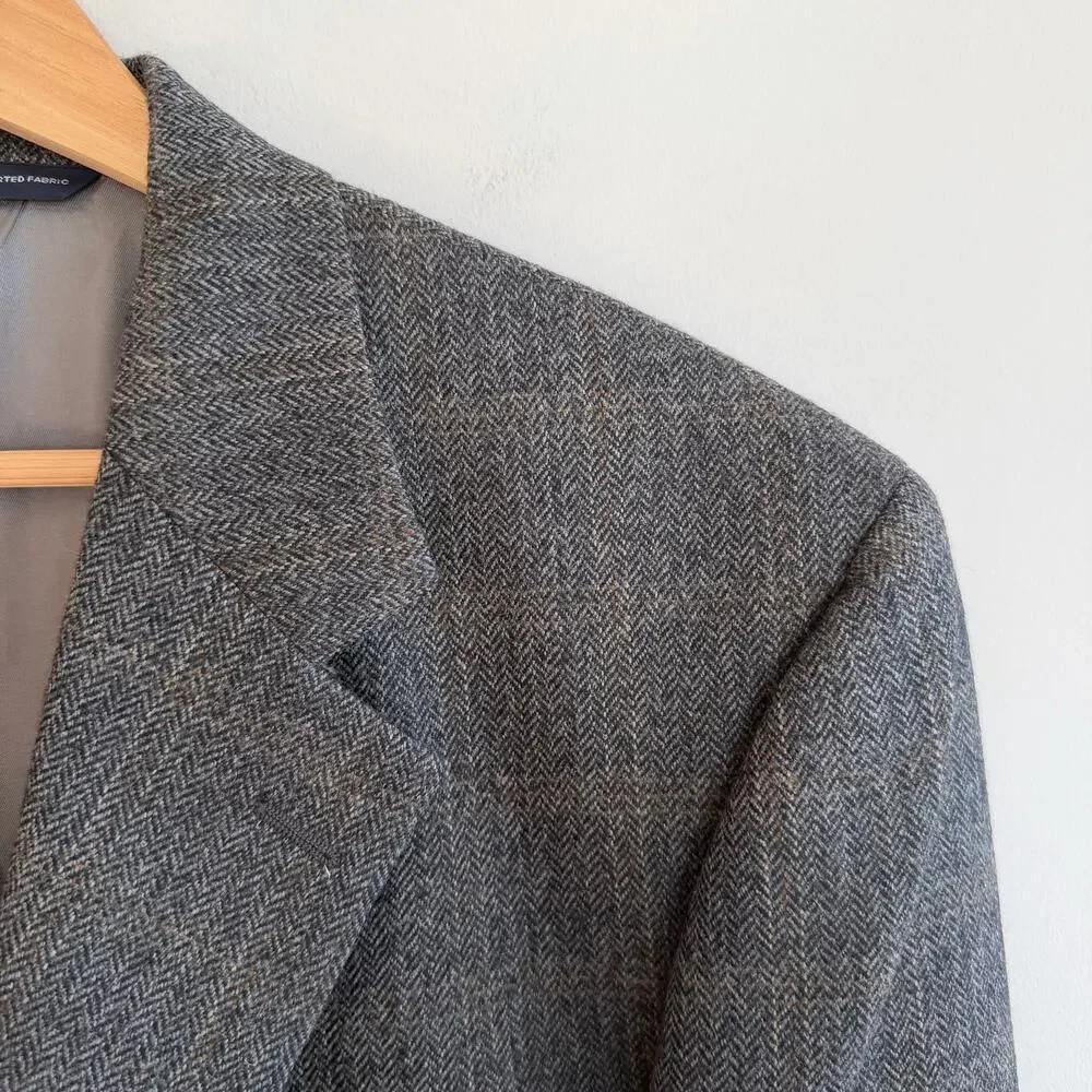 Brooks Brothers excellent preowned