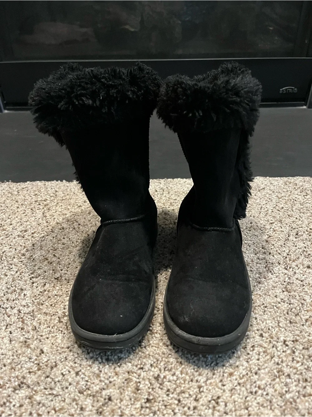 SO stylish black