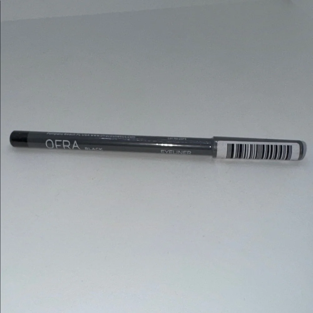 OFRA eyeliner pencil