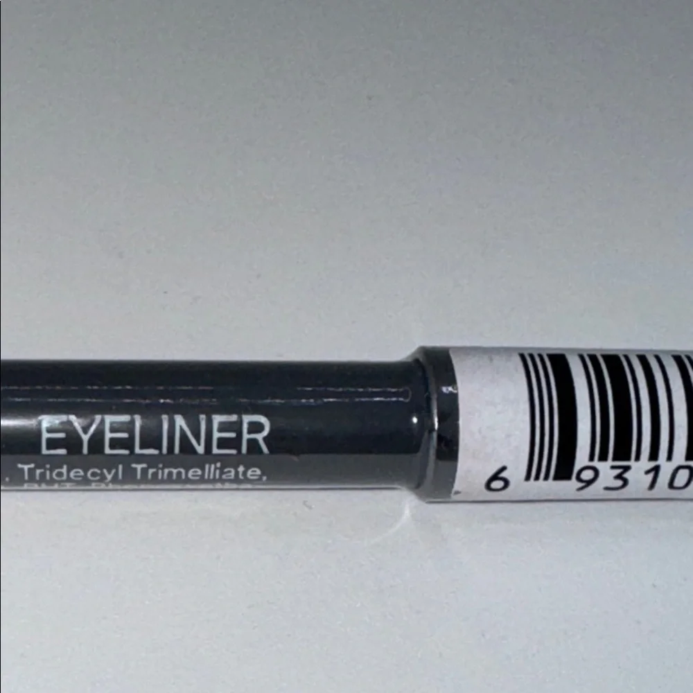 OFRA eyeliner pencil
