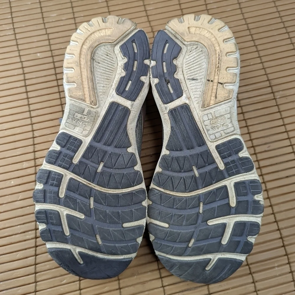 Brooks womens adrenaline