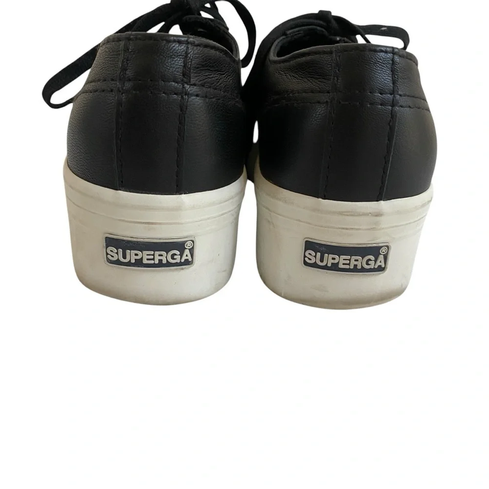 Superga iconic style