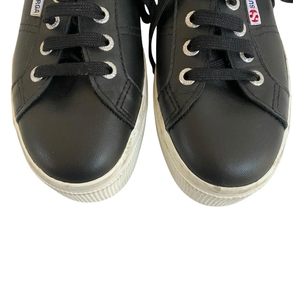Superga iconic style