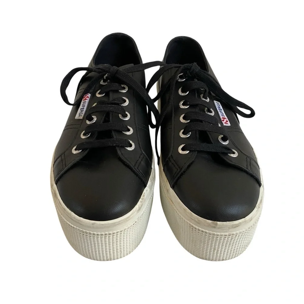 Superga iconic style