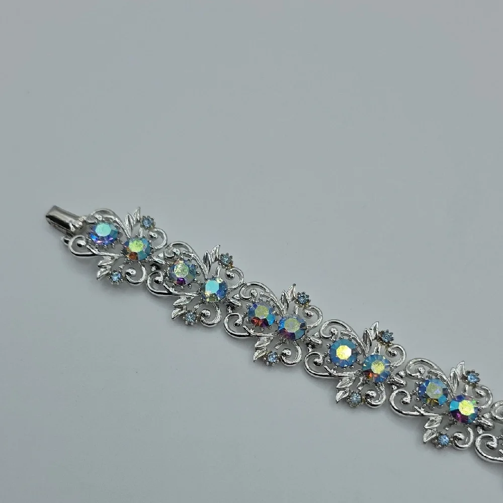 Coro blue bracelet