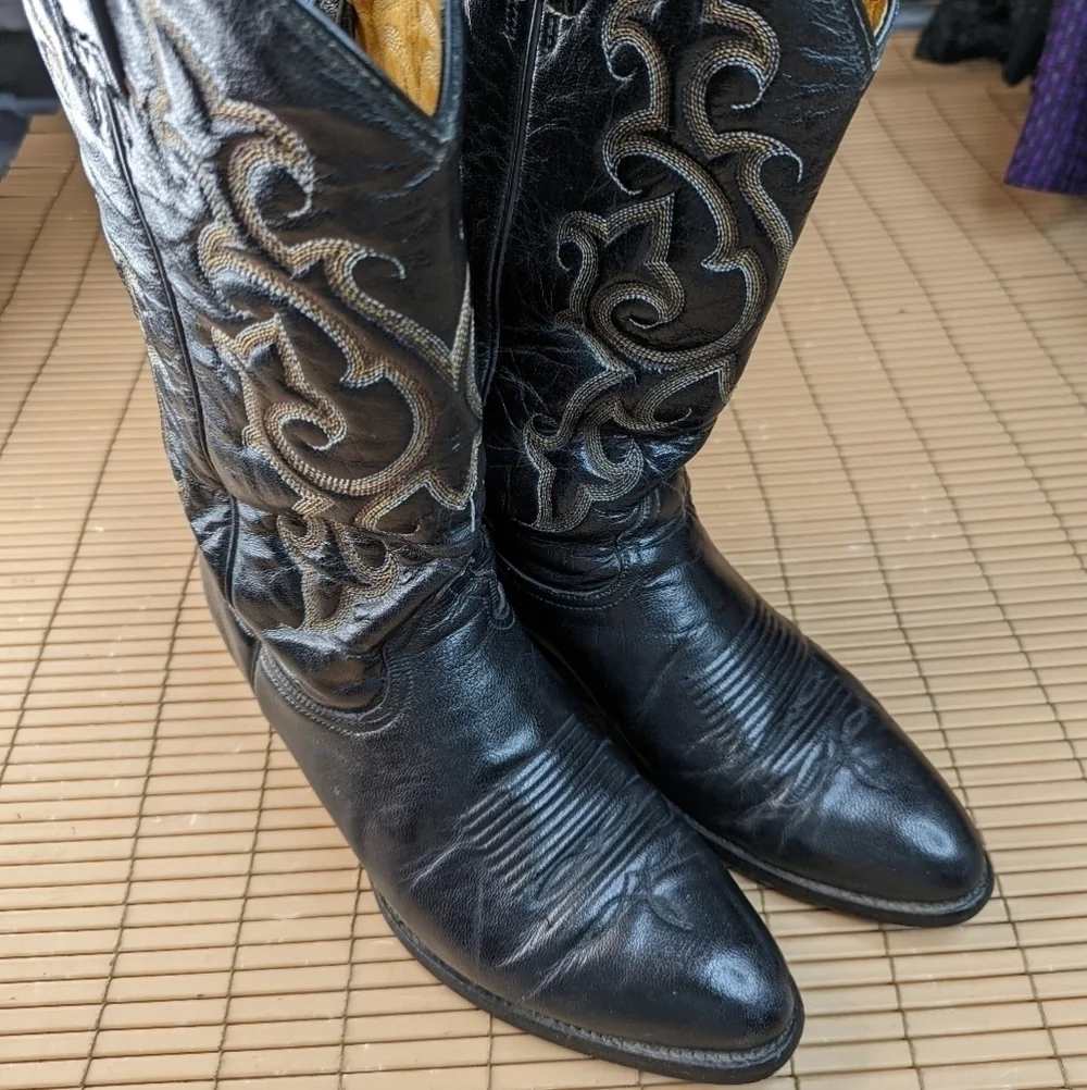 Rudel Boots men's sz 10D black leather Western Cowboy boots. Repair spot on left
