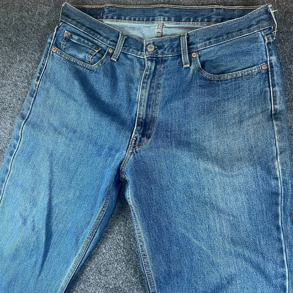 Levis levi 550