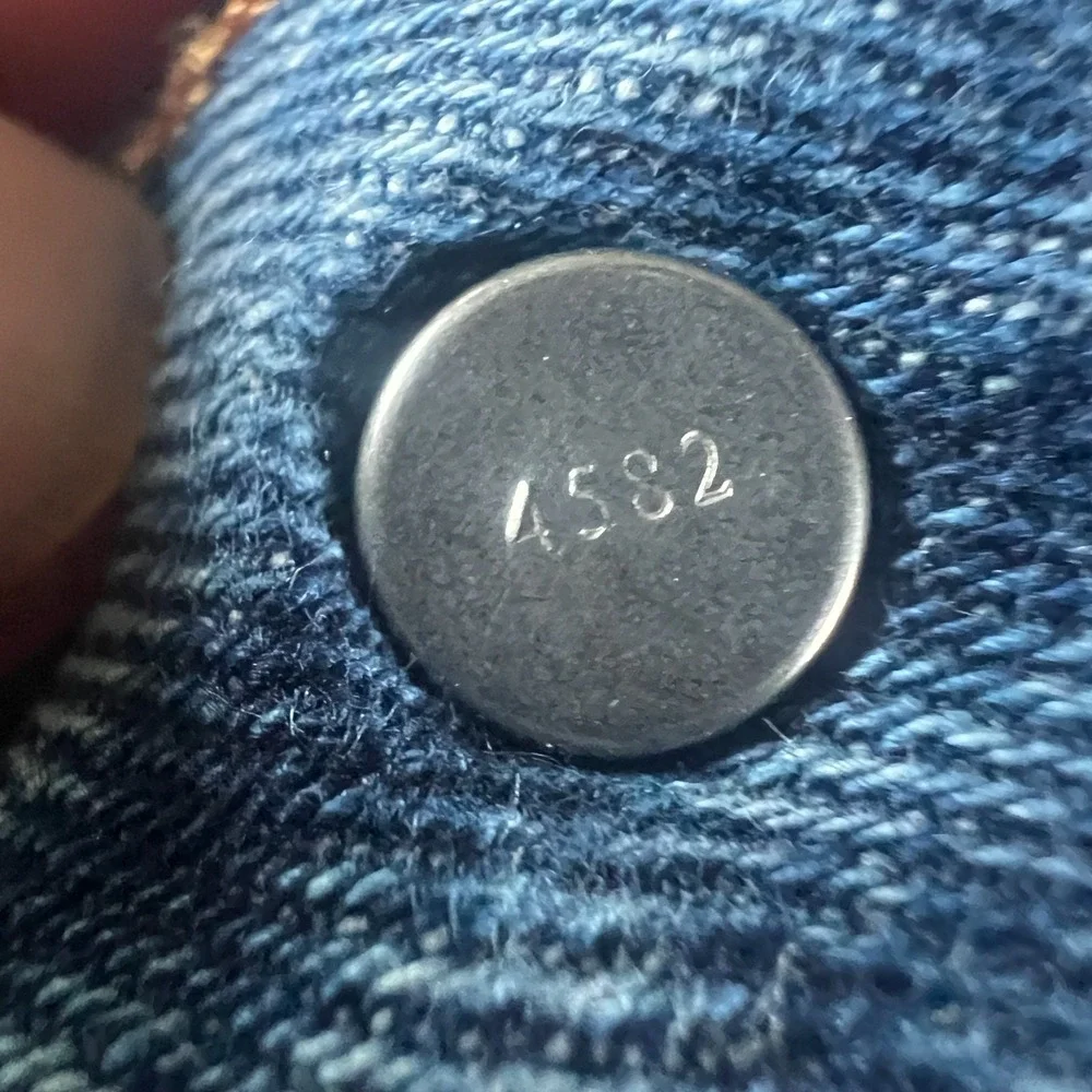 Levis levi 550
