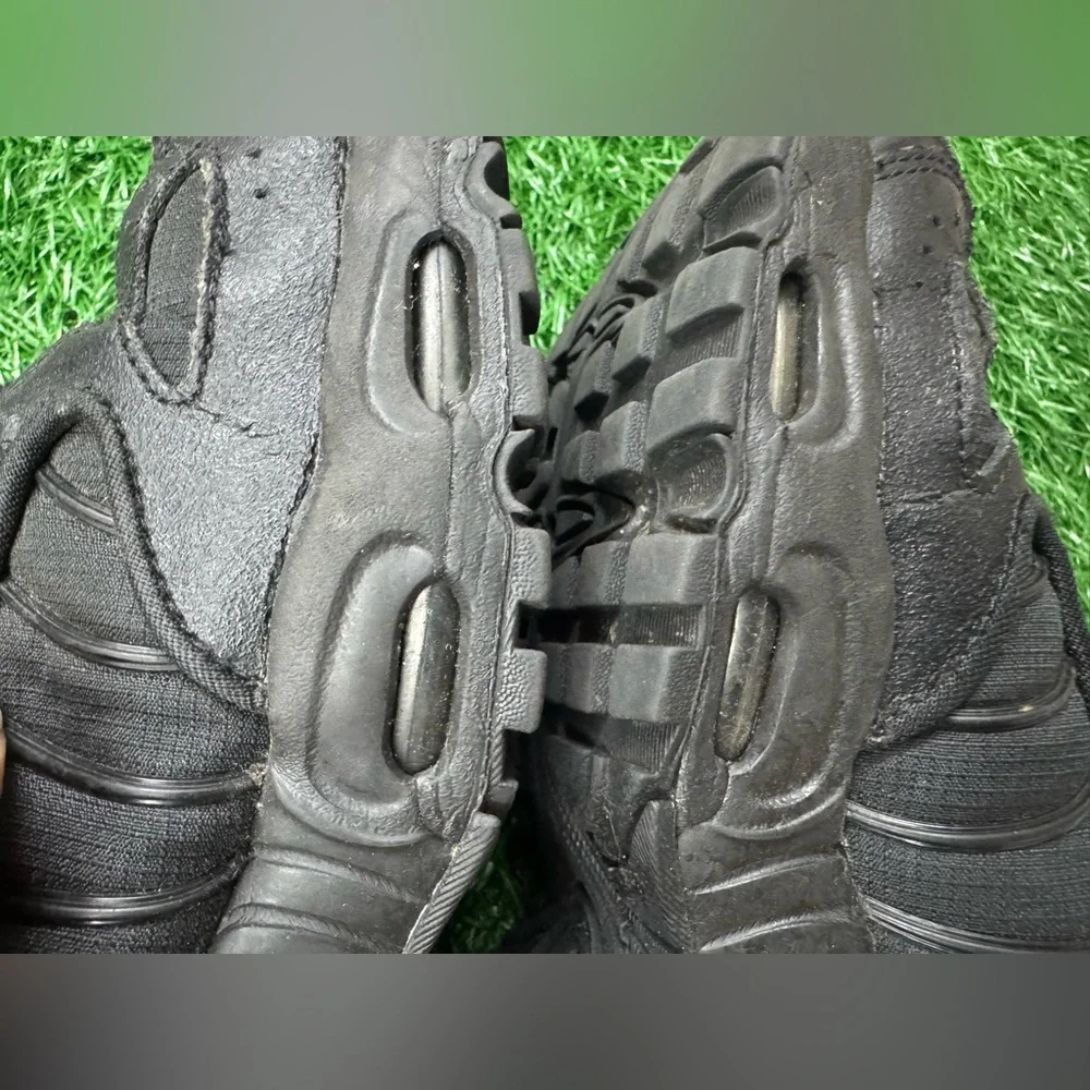 Nike preowned gently