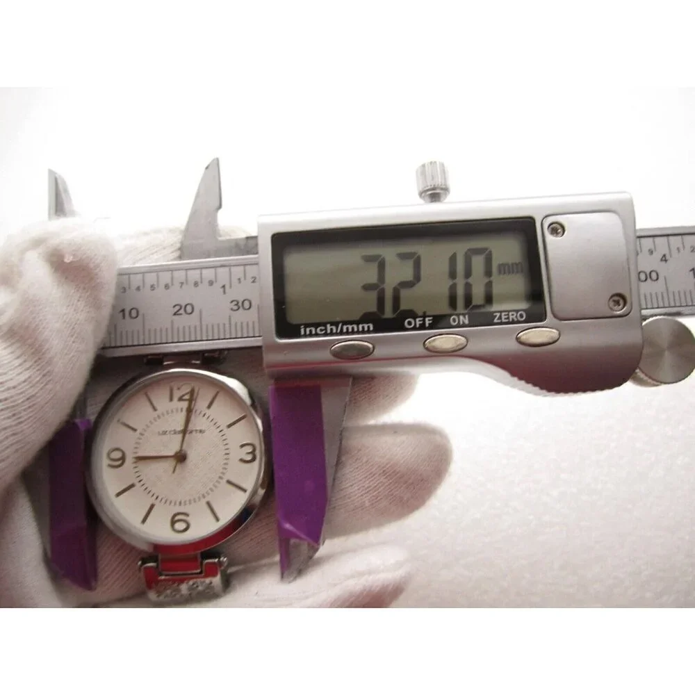 Liz Claiborne conditions lens