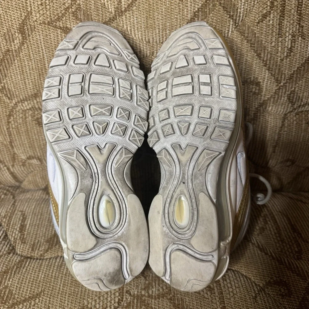 Nike pre owned