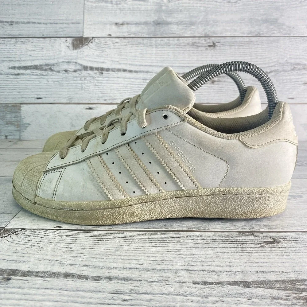 adidas customers signs