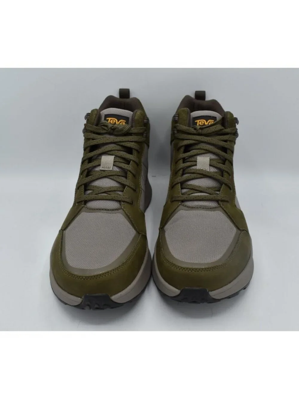 Teva mens size
