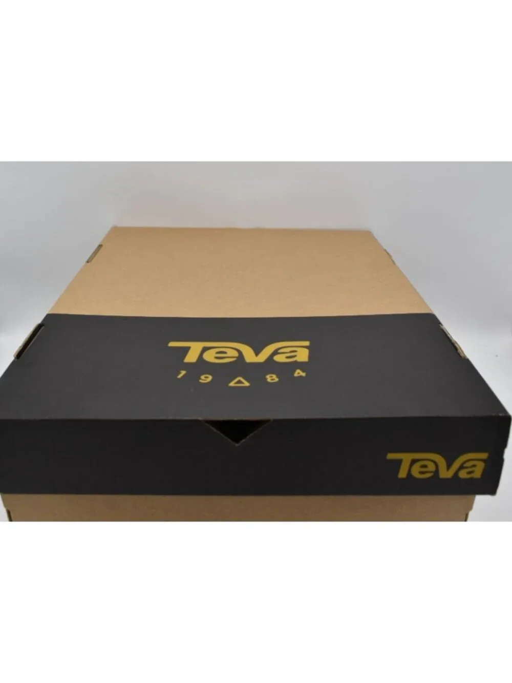 Teva mens size