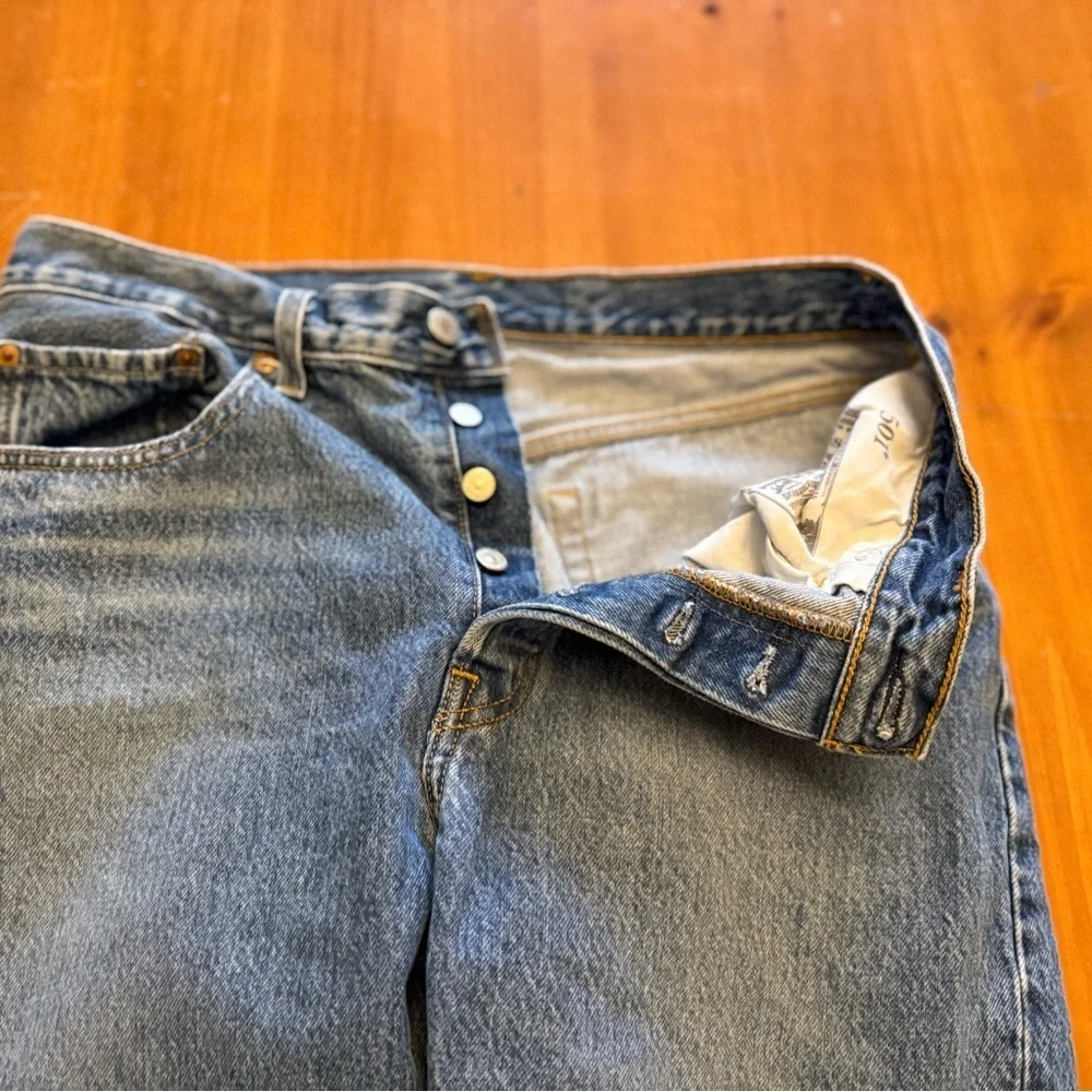 Levis classic blue