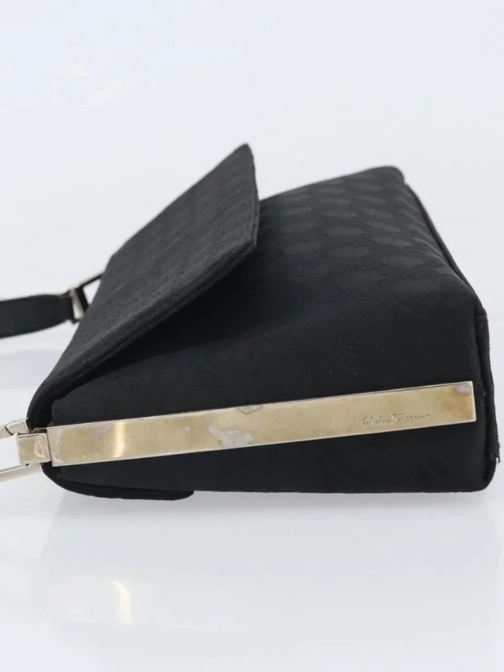 Salvatore Ferragamo brand	salvatore ferragamo