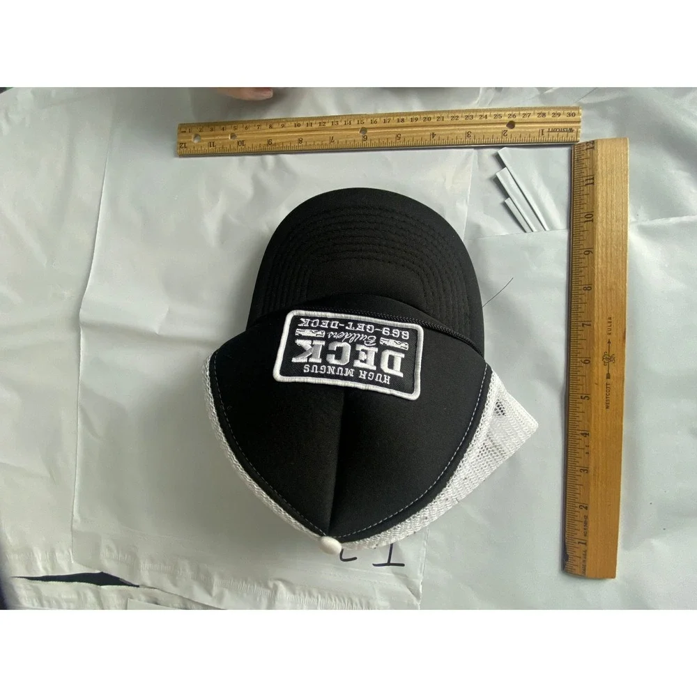 Hugh Mungus Deck‎ Trucker Hat Black White Mesh Baseball Cap